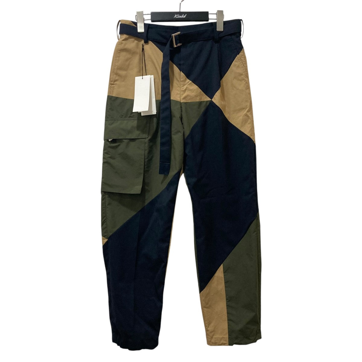 サカイのHank Willis Thomas 切替カーゴパンツ 21-02449Mです。 sacai ボトムス 古着・中古アイテム