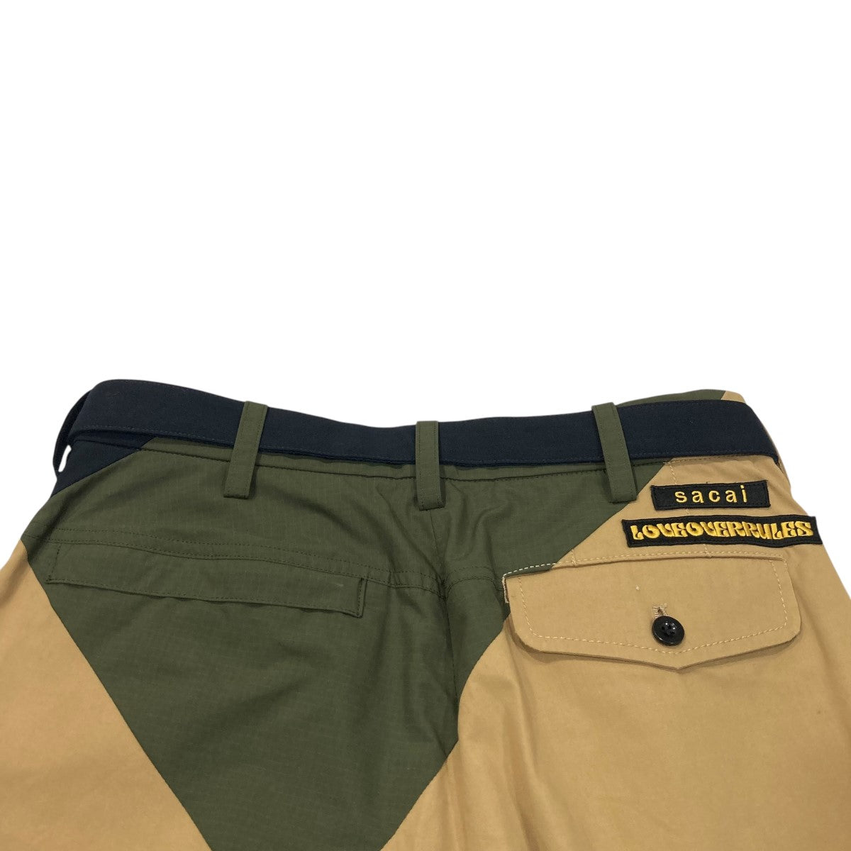 サカイのHank Willis Thomas 切替カーゴパンツ 21-02449Mです。 sacai ボトムス 古着・中古アイテム