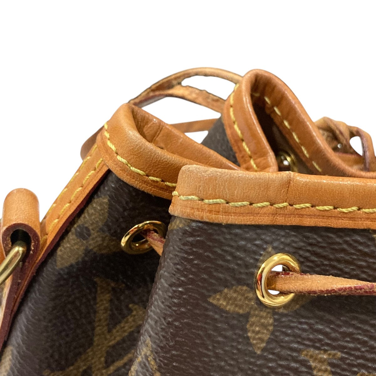 LOUIS VUITTON(ルイヴィトン) ナノノエモノグラムショルダー