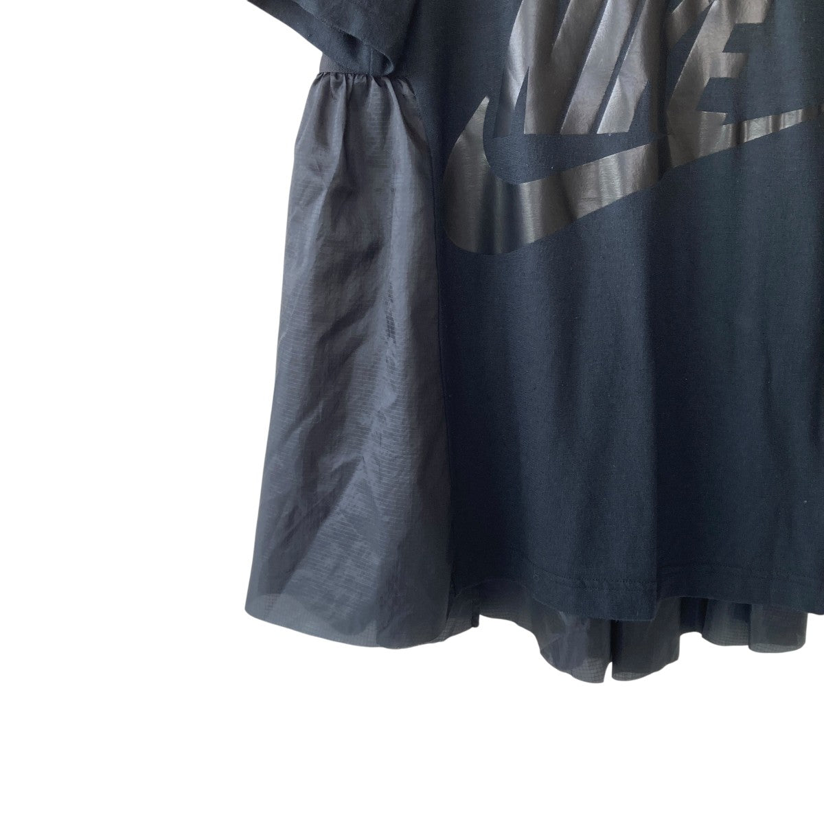 NIKE(ナイキ) sacai ケープ切替カットソー802247-011 802247-011