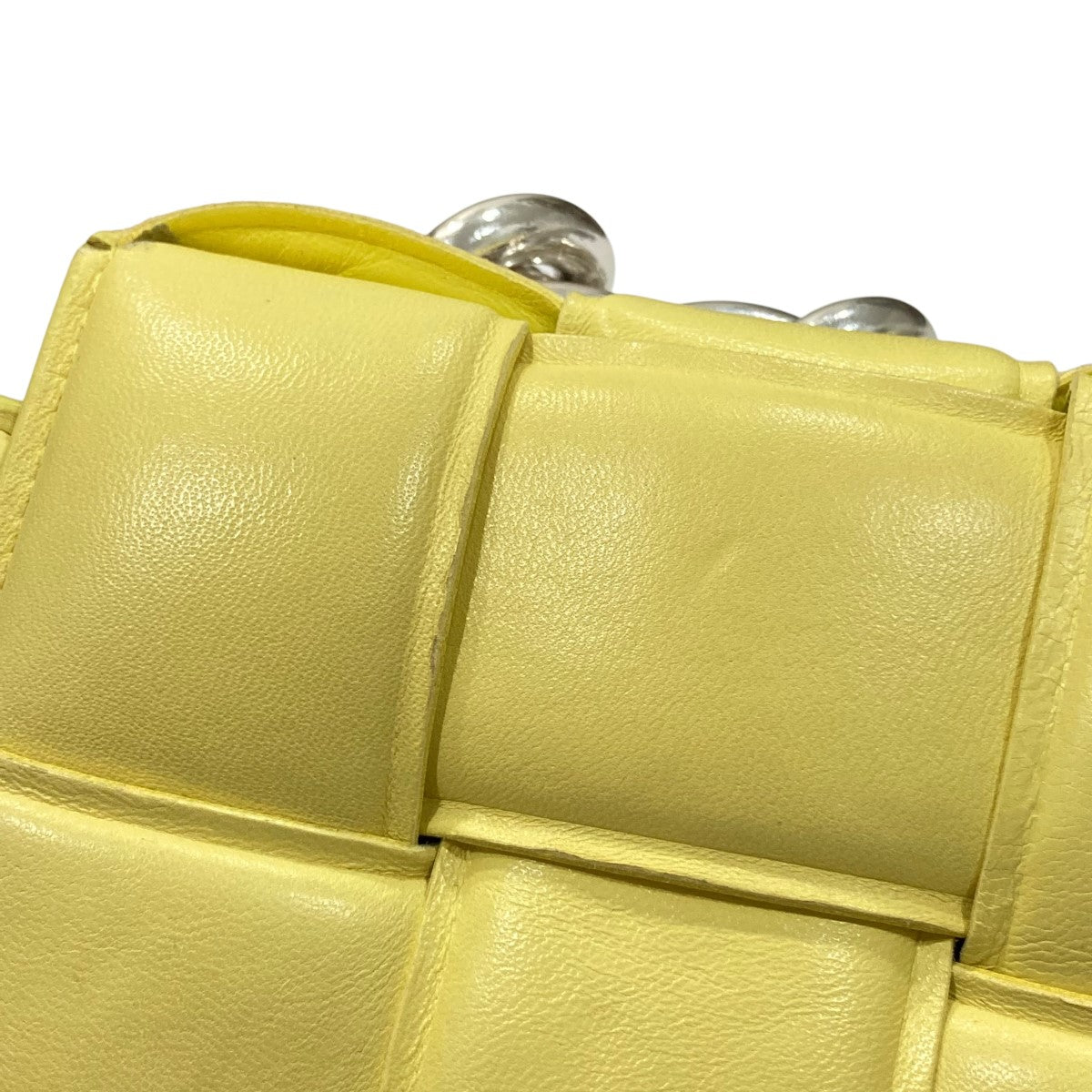 新品未使用 ボッテガヴェネタ パデットカセット クラシック バッグ イエロー 未使用保管品 BOTTEGA VENETA ボッテガヴェネタ パデッド