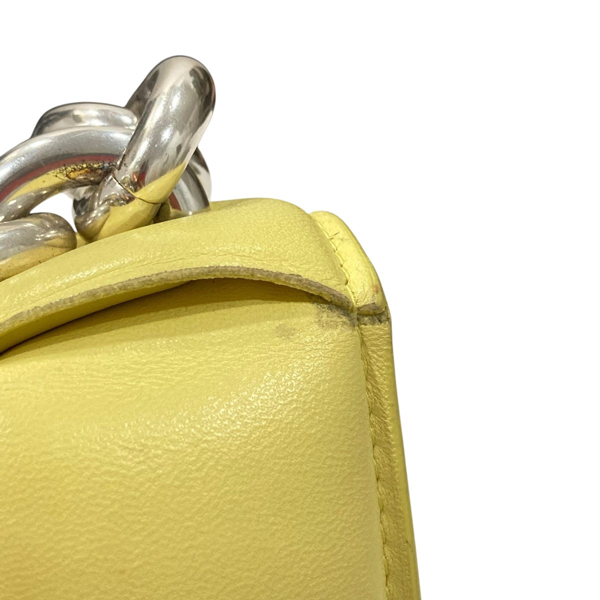 新品未使用 ボッテガヴェネタ パデットカセット クラシック バッグ イエロー 未使用保管品 BOTTEGA VENETA ボッテガヴェネタ パデッド