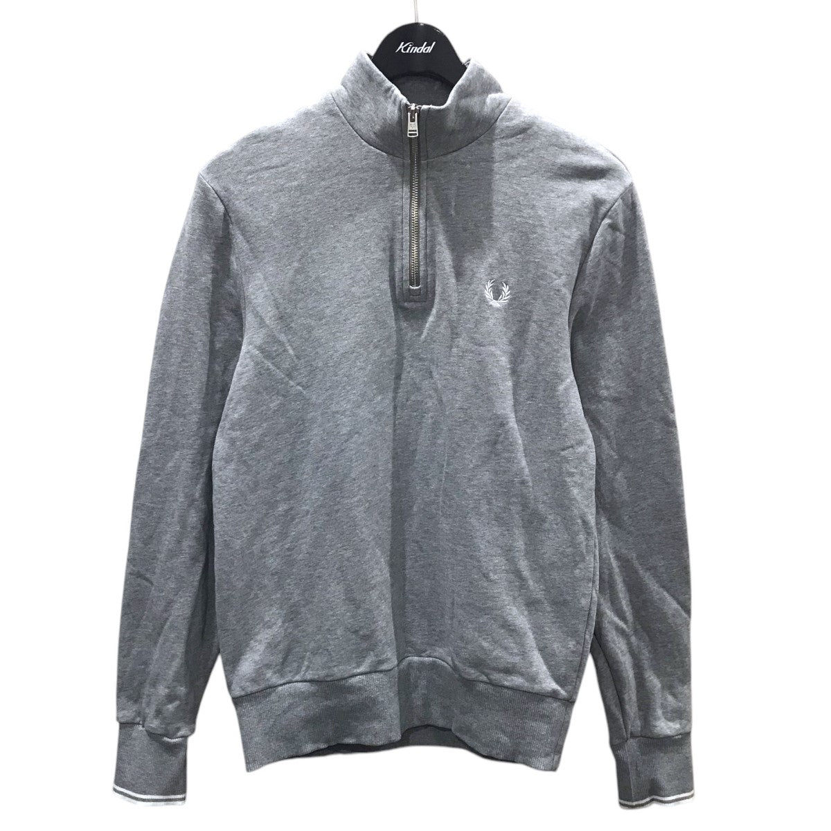 FRED PERRY 古着・中古 フレッドペリーのハーフジップスウェットシャツ Half Zip Sweatshirt M3574です。