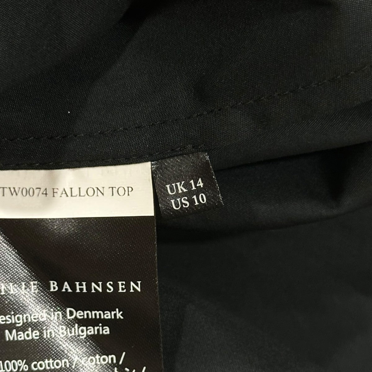 セシリーバンセン Cecilie Bahnsen FALLON TOP オフショルダーブラウス 01．22-RTW0074 ブラック サイズ：UK 1 Cecilie Bahnsen(セシリーバンセン) FALLON TOPオフショルダー
