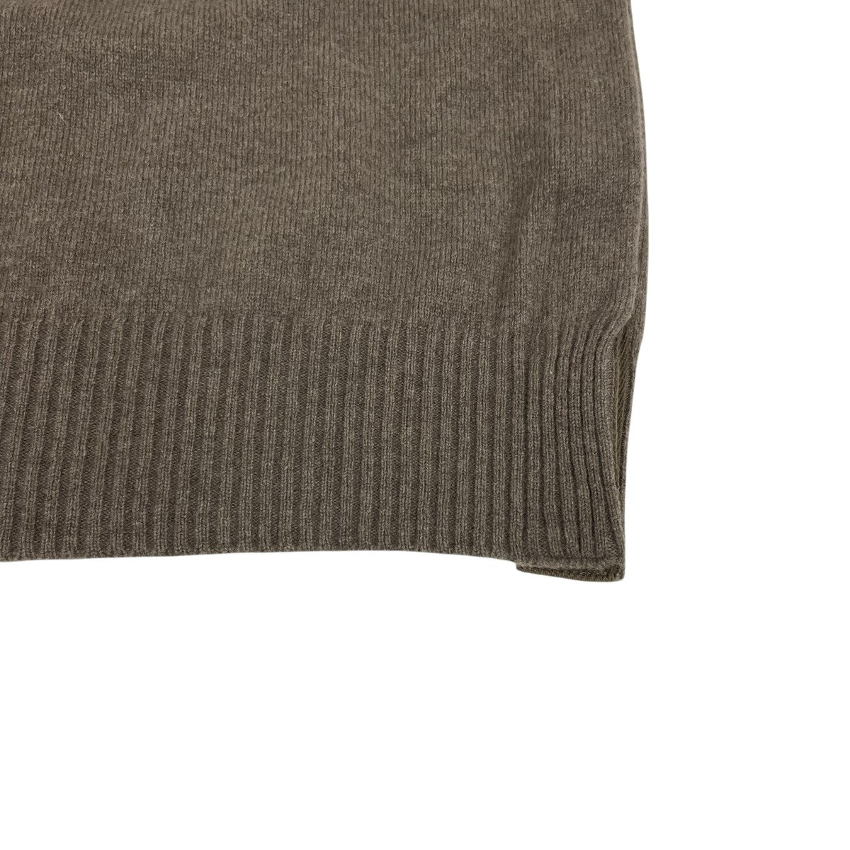 SACAI サカイ　パイナップル柄　総柄　クルーネックニット SACAI サカイ パイナップル柄 総柄 クルーネックニット SACAI