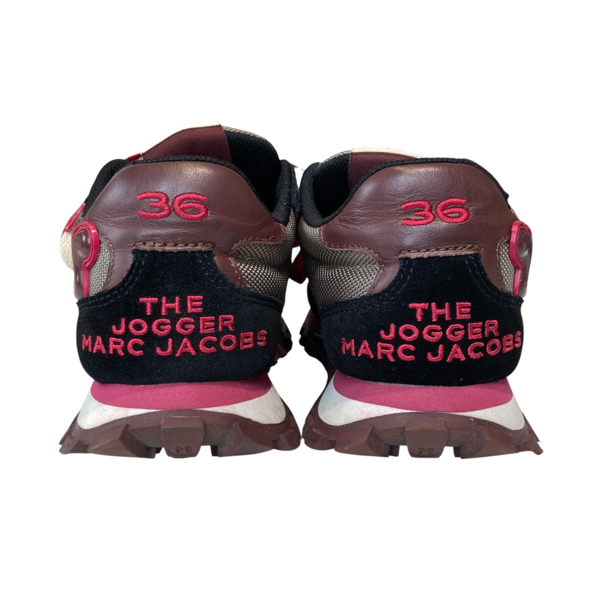 MARC JACOBS(マークジェイコブス) THE TRAVELER JOGGER