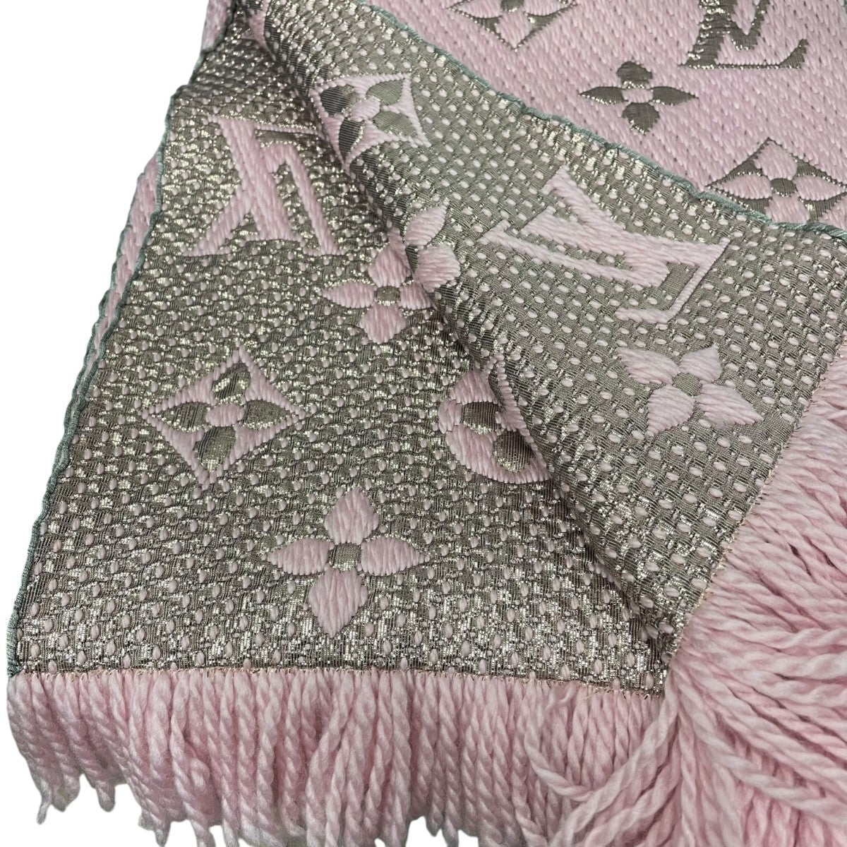 LOUIS VUITTON(ルイヴィトン) エシャルプ・ロゴマニア シャイン