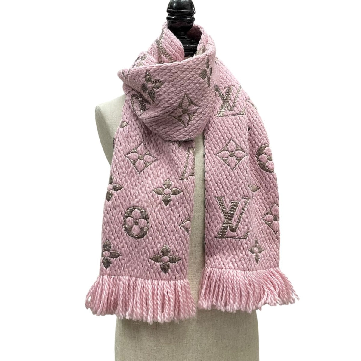 LOUIS VUITTON(ルイヴィトン) エシャルプ・ロゴマニア シャイン