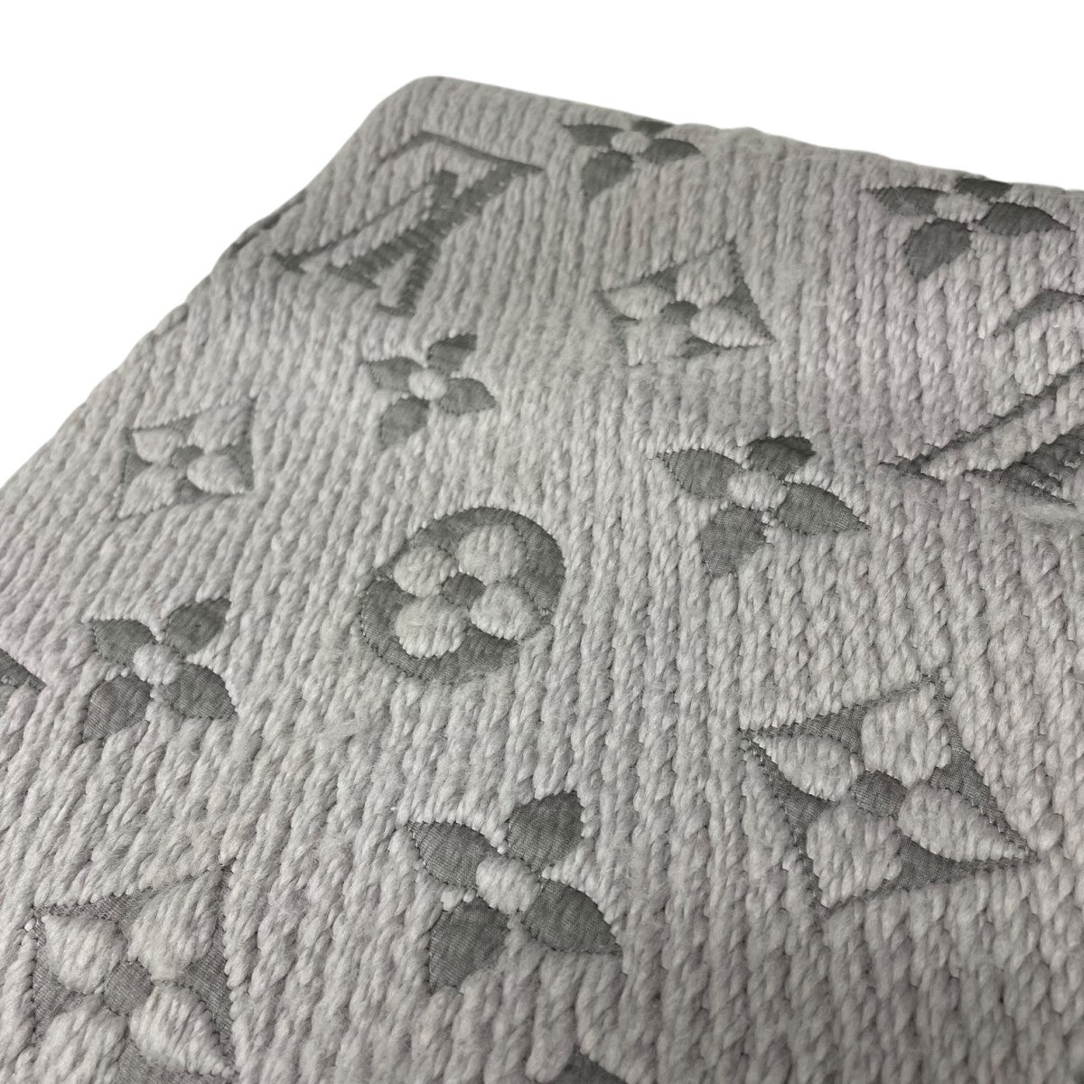 LOUIS VUITTON(ルイヴィトン) エシャルプ ロゴマニア グリペルル