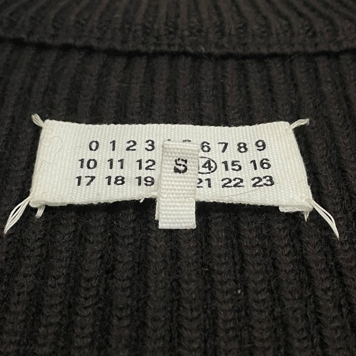 MAISON MARGIELA ドライバーズニット　レッド　S50GP0143 Maison Margiela】メゾンマルジェラ『14 ドライバーズニット