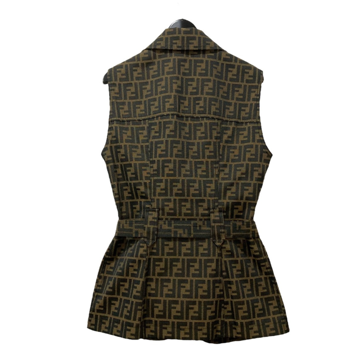 新着 関税送料込み FENDI フェンディ ノースリーブ ベスト 新着 関税送料込み FENDI フェンディ ノースリーブ ベスト