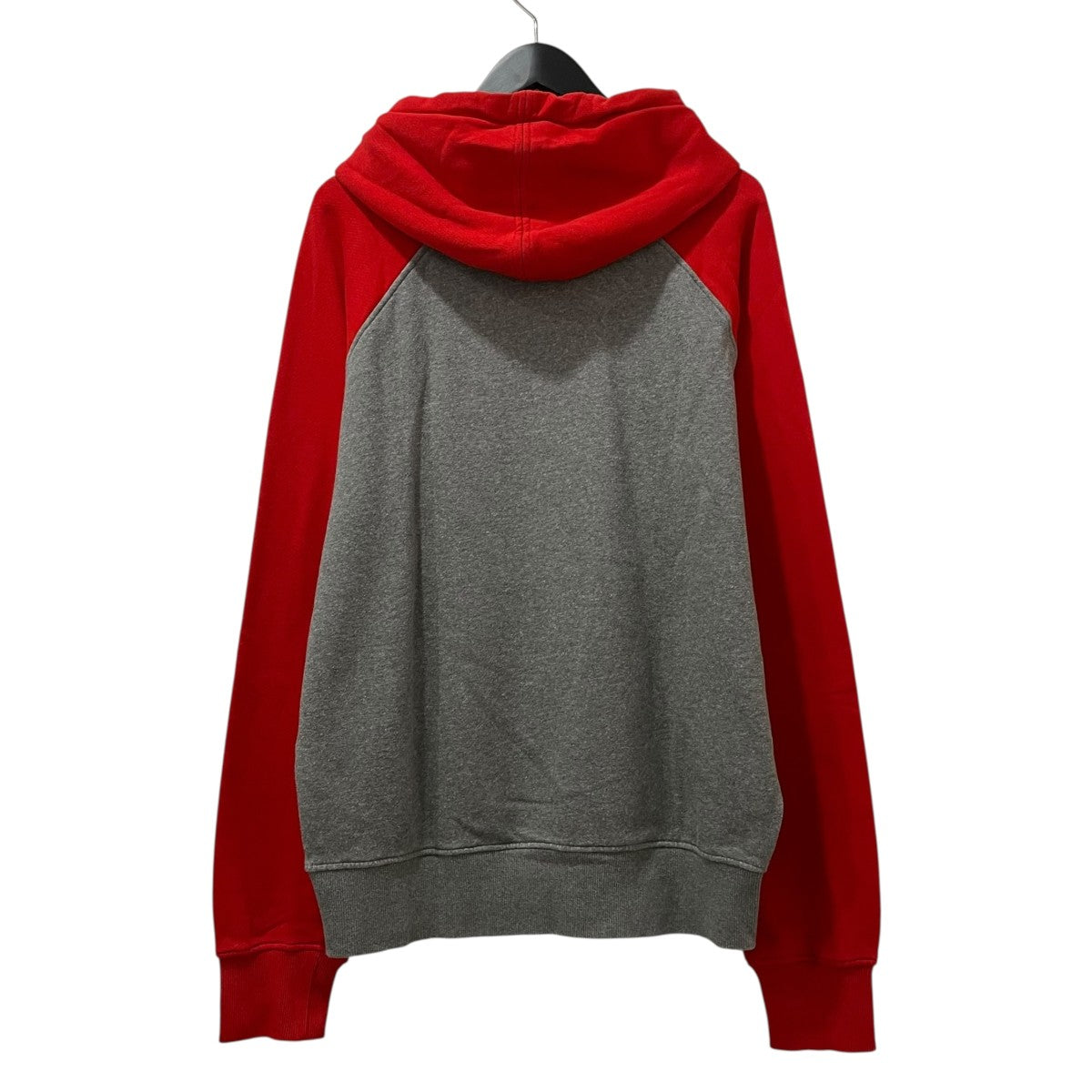 未使用級 アミ アレクサンドルマテュッシ ジップアップパーカー アミ アレクサンドル マテュッシ“ハート”ロゴ限定パーカー、渋谷