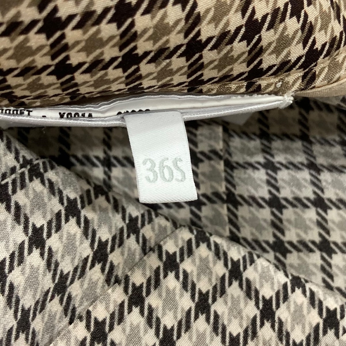 PRADA 千鳥柄プリーツスカートP100XL 古着・中古-7枚目のアイテム画像