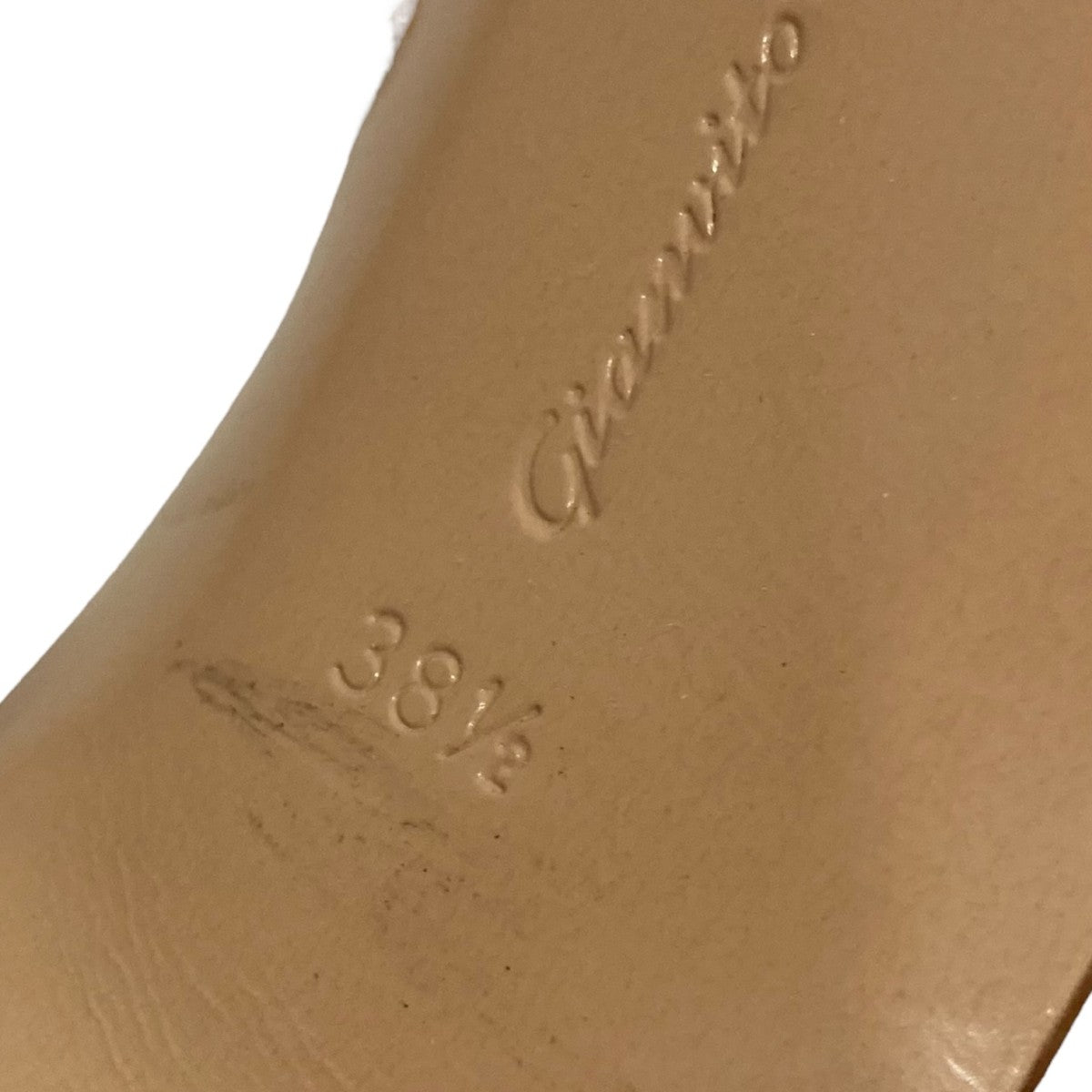 新品 Gianvito Rossi サンダル ホワイト 38 Gianvito Rossi(ジャンヴィトロッシ) ヒールサンダル ホワイト