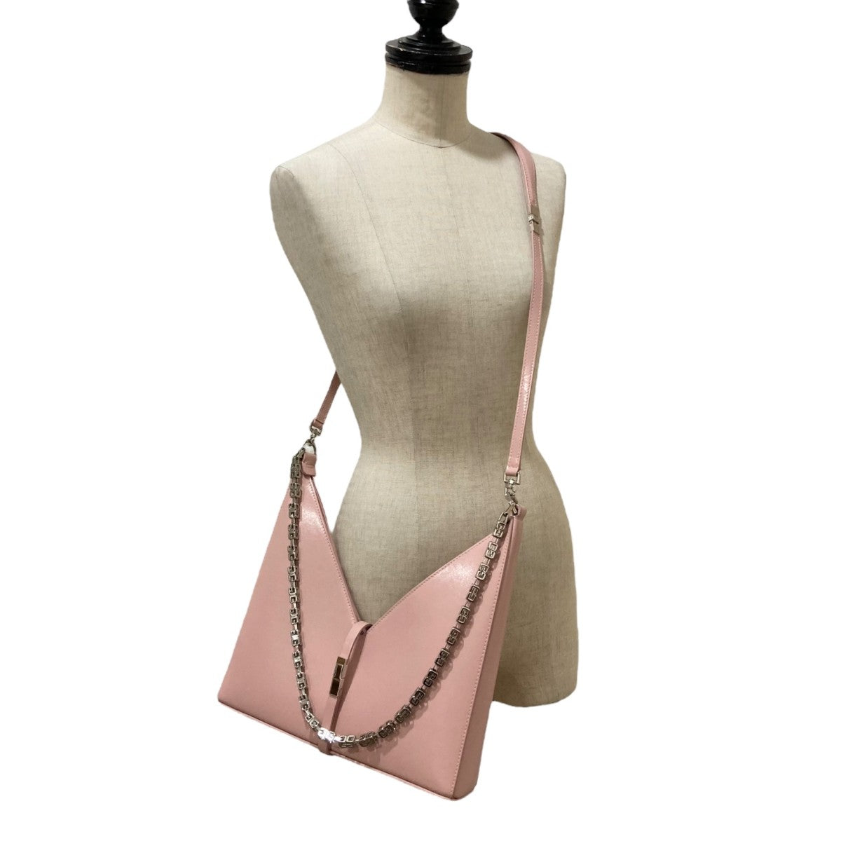 GIVENCHY(ジバンシィ) CUT OUT MINI BAG チェーンショルダー