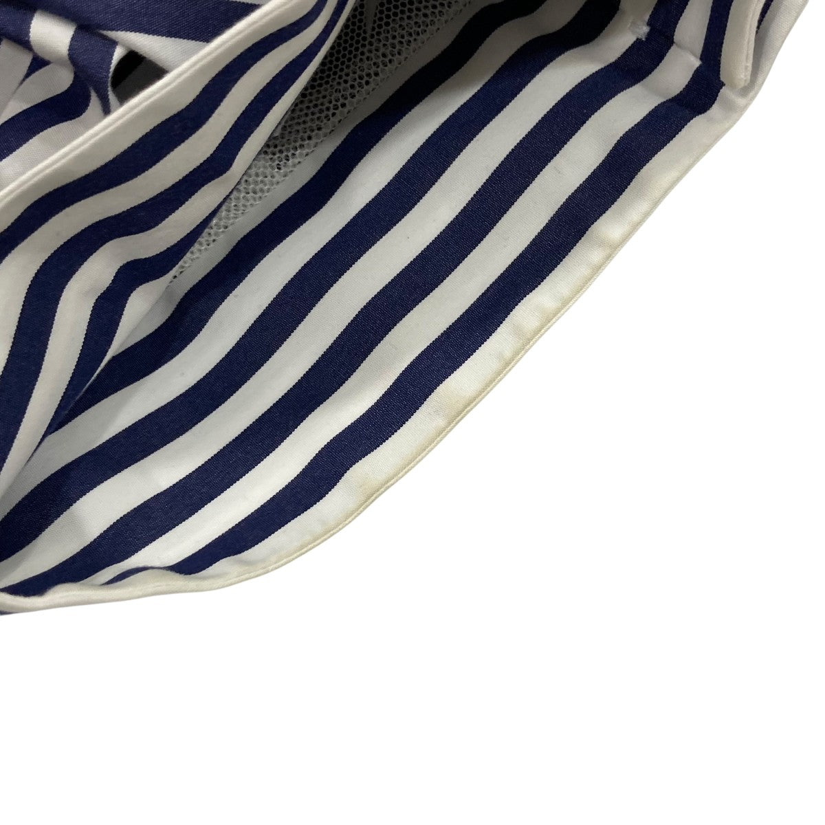 サカイ sacai ストライプ バック切り替え半袖Tシャツ 23-06557 ネイビー×ホワイト サイズ：1 sacai(サカイ) ストライプ バック切り替え半袖Tシャツ 23-06557