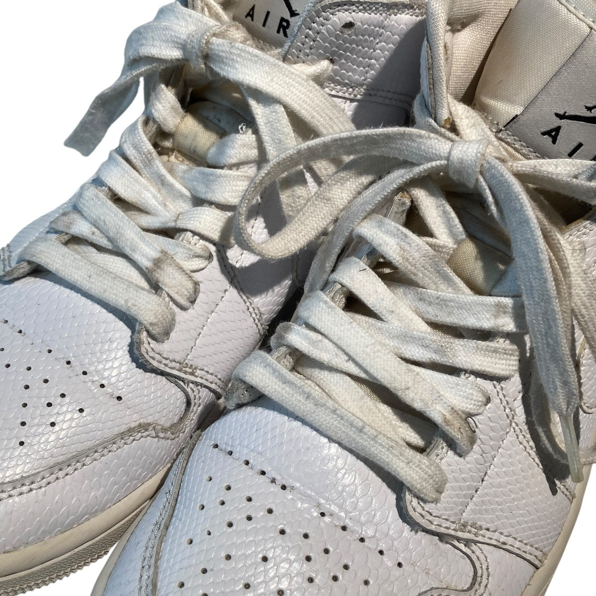NIKE　シルバー　ハイカットスニーカ　28.5センチ　スペア紐付き 3090047666441541_01_8675.jpeg