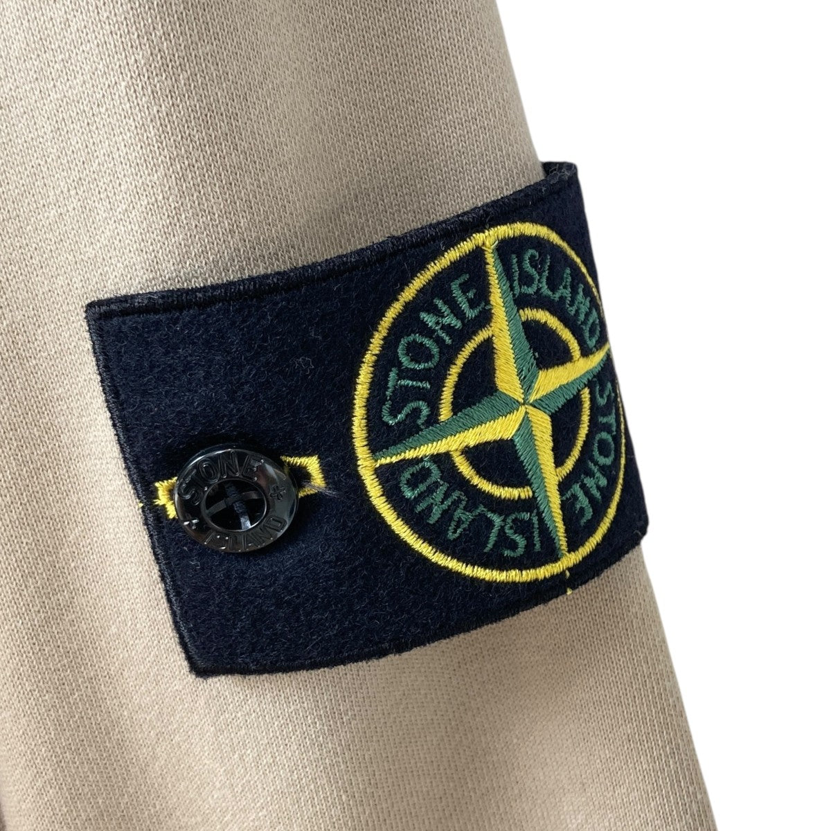STONE ISLAND(ストーンアイランド) ジップパーカーK1S156100042