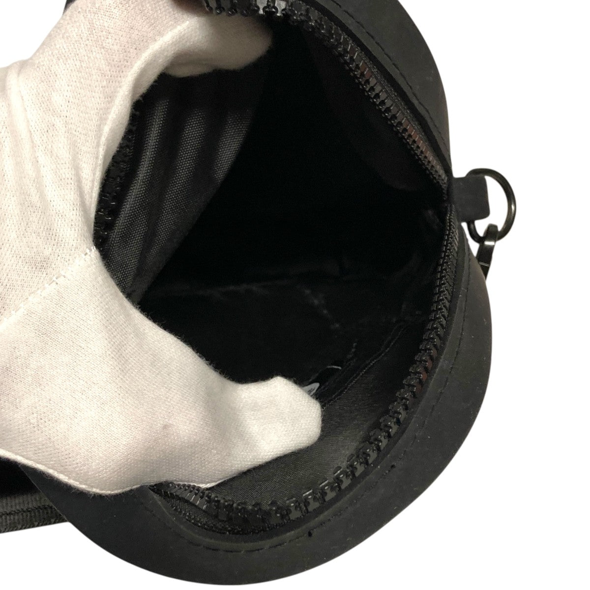 A BATHING APE(アベイシングエイプ) SHARK SILICON SHOULDER BAG