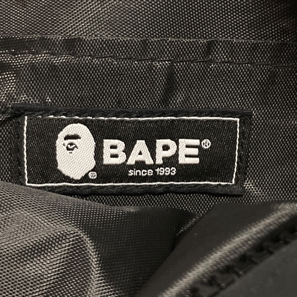 A BATHING APE(アベイシングエイプ) SHARK SILICON SHOULDER BAG