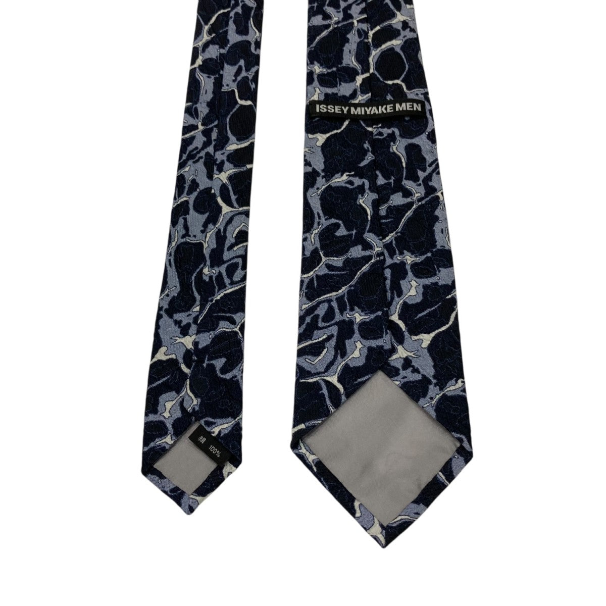 ISSEY MIYAKE イッセイミヤケ　プリーツネクタイ　ブラック HOMME PLISSE ISSEY MIYAKE オムプリッセ イッセイミヤケ 18AW