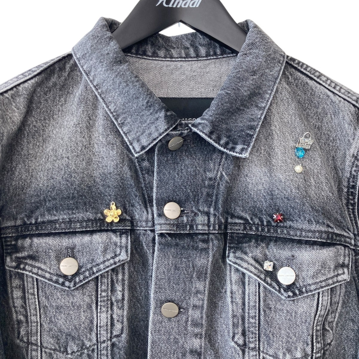 MARC JACOBS 総柄マークジェイコブスデニムジャケットXS（XL相当） MARC JACOBS(マークジェイコブス) 25SSWoman Jacketチャーム