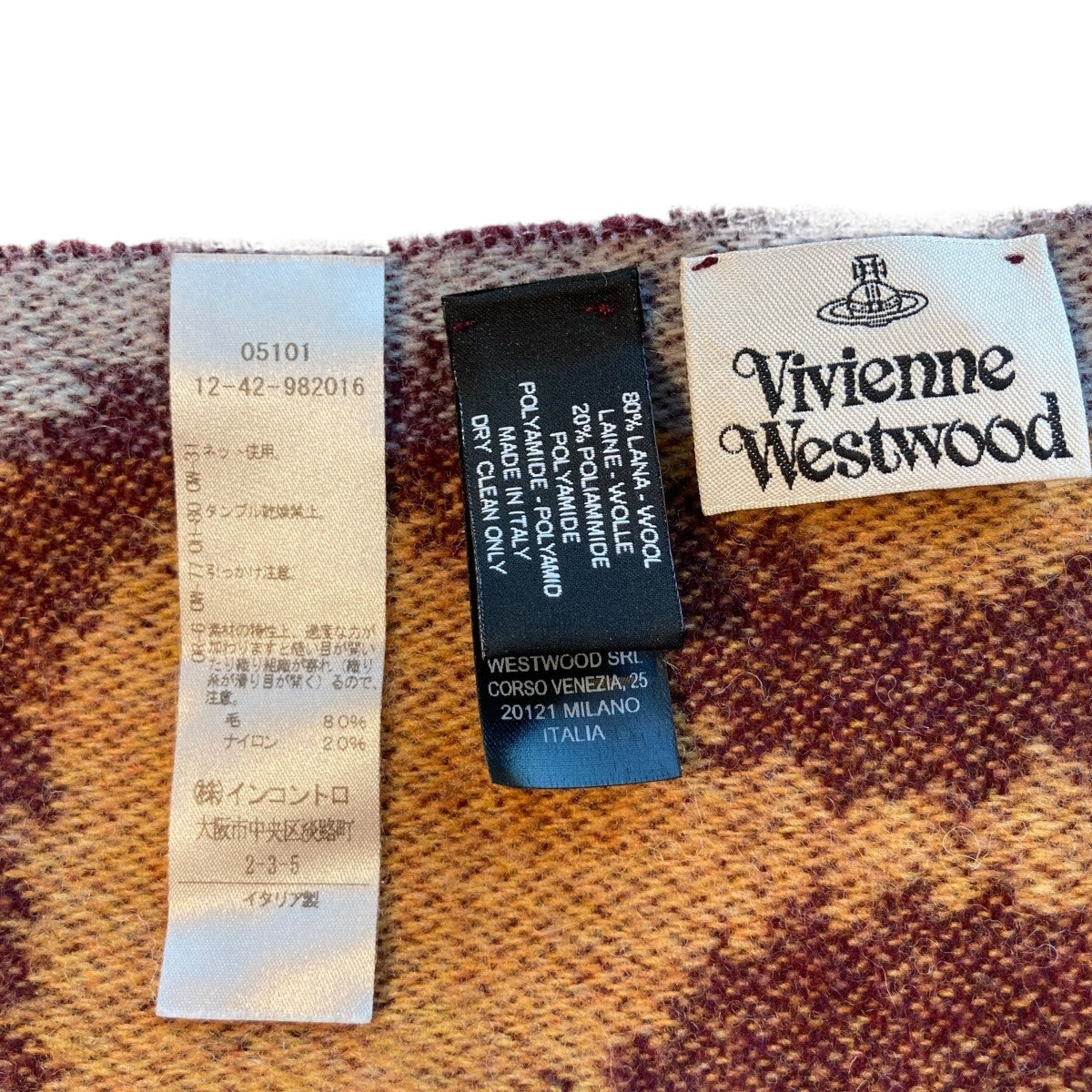 ヴィヴィアンウエストウッド　スクイグル柄薄手ストール　新品未使用 ヴィヴィアンウエストウッド スクイグル柄薄手ストール 新品未使用