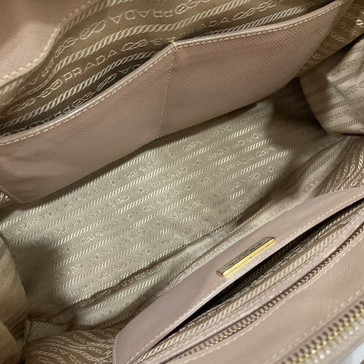 PRADA サフィアーノ ガレリアショルダーバッグ 古着・中古-5枚目のアイテム画像