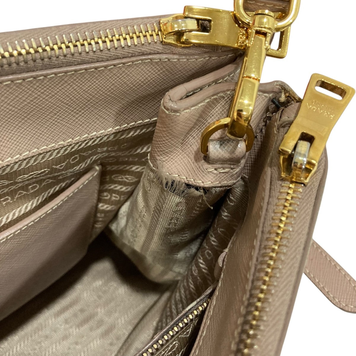 PRADA サフィアーノ ガレリアショルダーバッグ 古着・中古-7枚目のアイテム画像