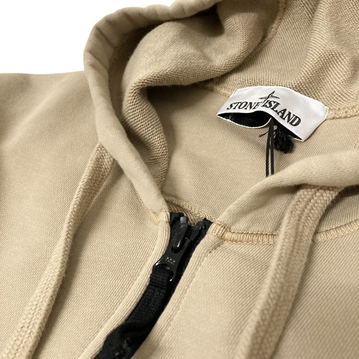 STONE ISLAND(ストーンアイランド) ジップパーカーK1S156100042