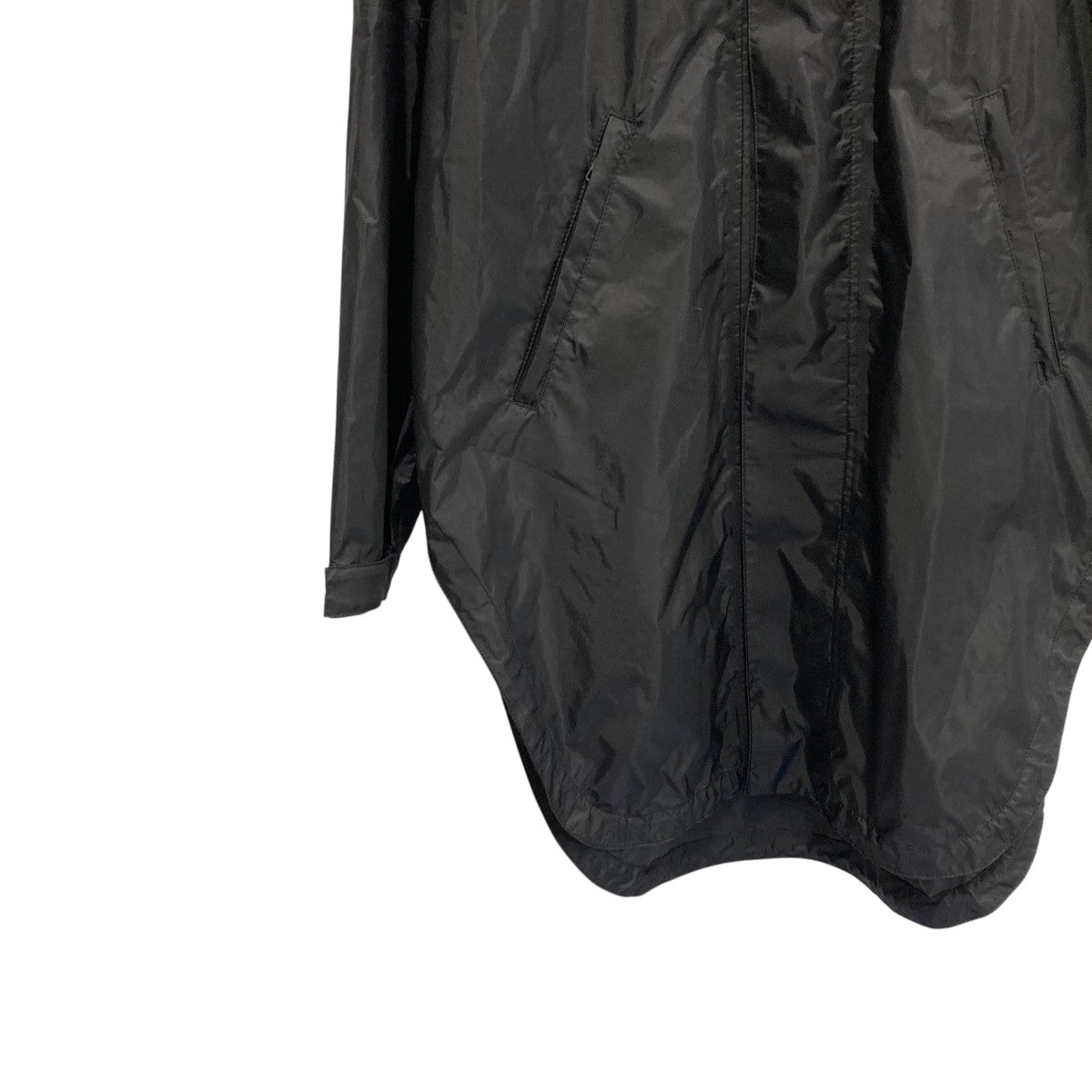 ALYX 17SSSPIDI BLACK RAINCOAT バックロゴナイロンレインコートX75 古着・中古-4枚目のアイテム画像