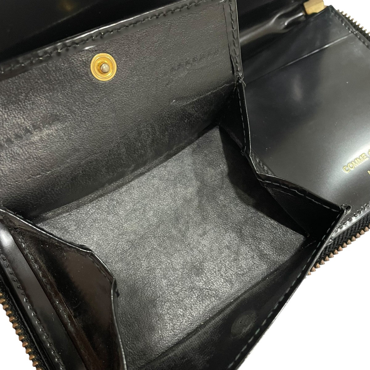 COMME des GARCONS(コムデギャルソン) ドットエナメル ラウンド