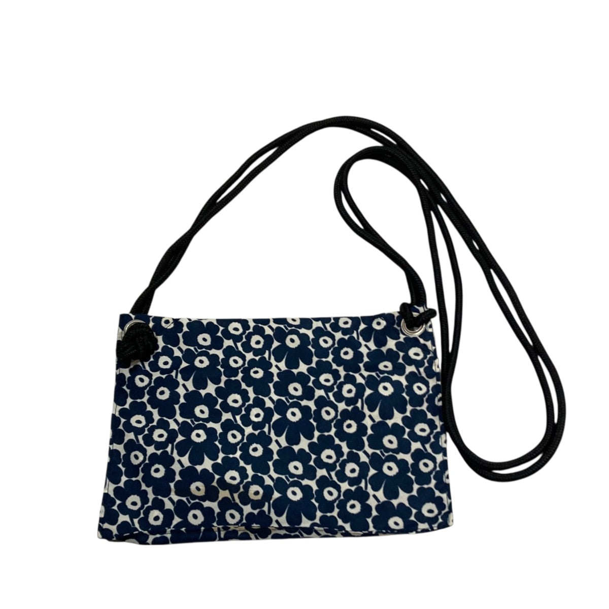 ◉新品未使用◉マリメッコ　marimekko トラベルポーチ　サコッシュ　希少 marimekko(マリメッコ) トラベルポーチ サコッシュ花柄