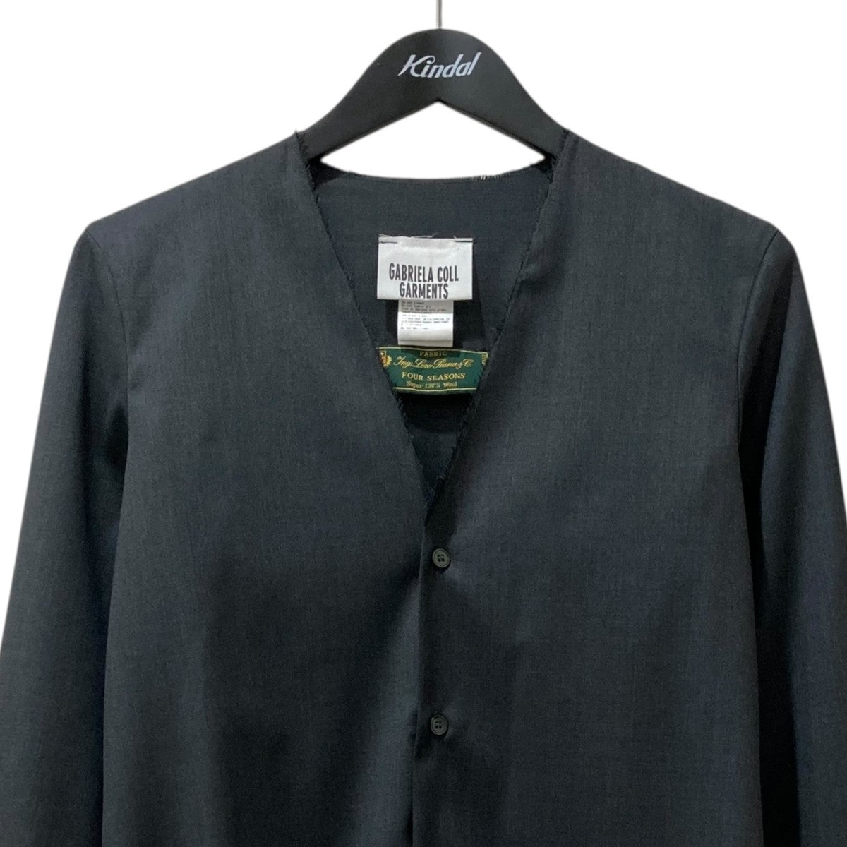 【GABRIELA COLL GARMENTS】Vネックシャツ 新品タグ付 GABRIELA COLL GARMENTS】Vネックシャツ 新品タグ付