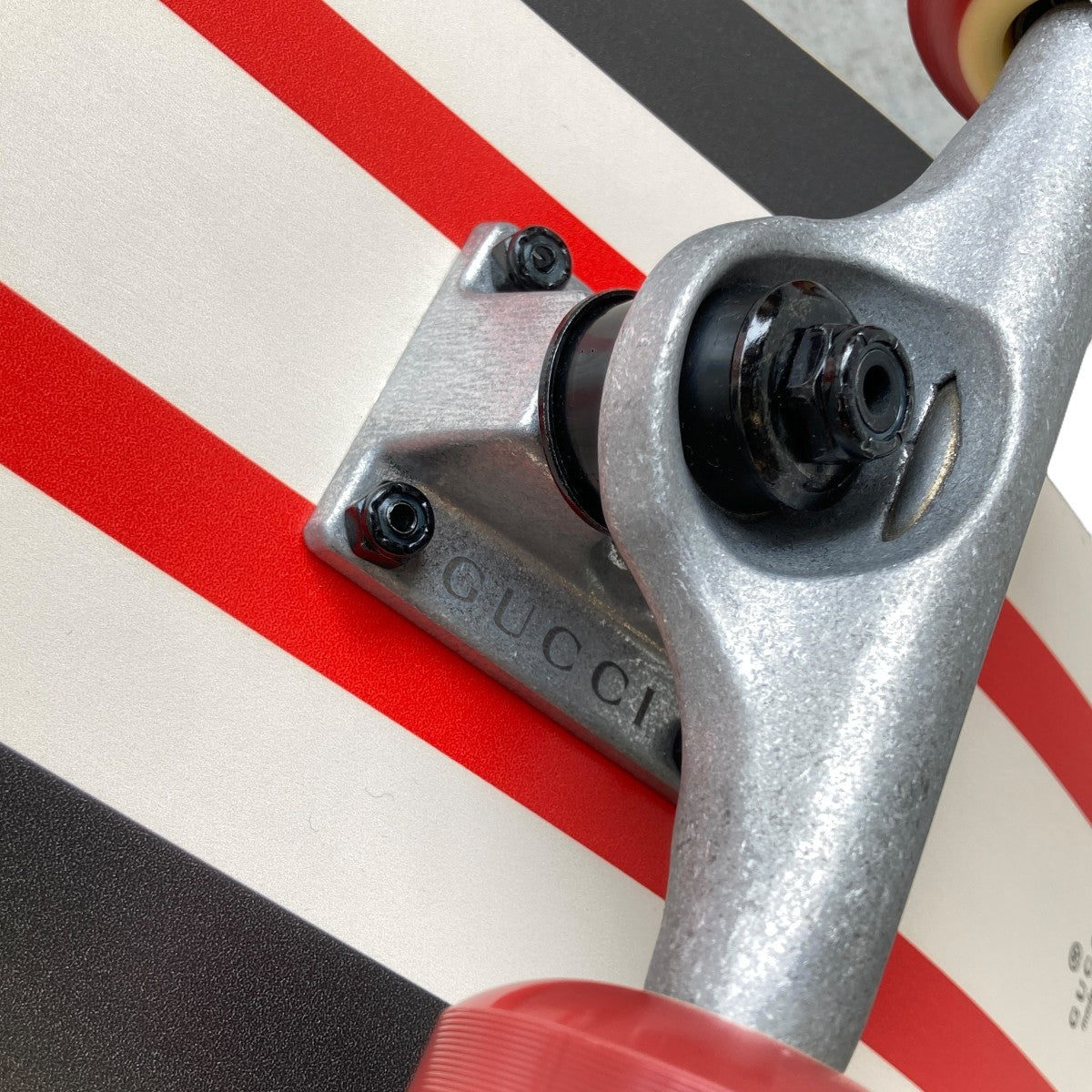 GUCCI スケートボード インターロッキング G インテリア ウッド GUCCI(グッチ) インターロッキングGスケートボード デッキ レッド