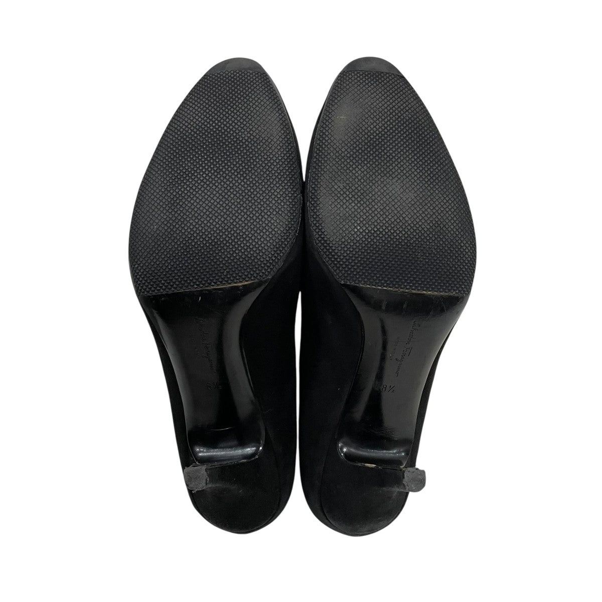 未使用品 サルヴァトーレ フェラガモ パンプス ロゴ 黒 23cm サルヴァトーレフェラガモ(Salvatore Ferragamo)サルヴァトーレ