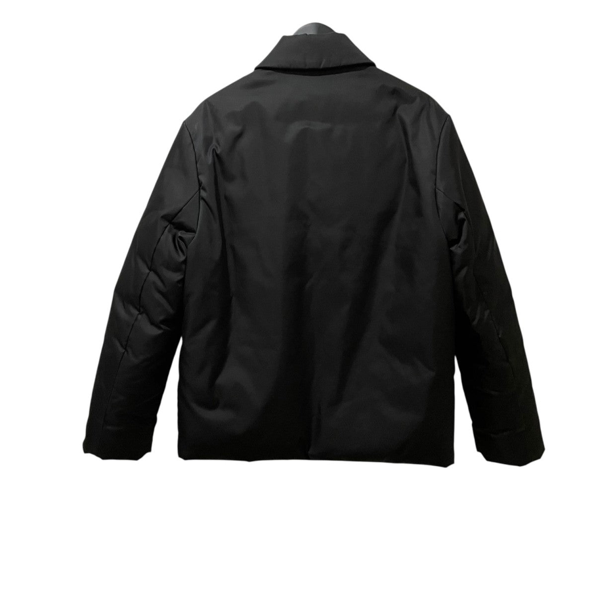 新品未使用 ブラック ライダースダウンジャケット　PRADA SGH0 PRADA直営店】セール！ライダース ダウンジャケット SGH068