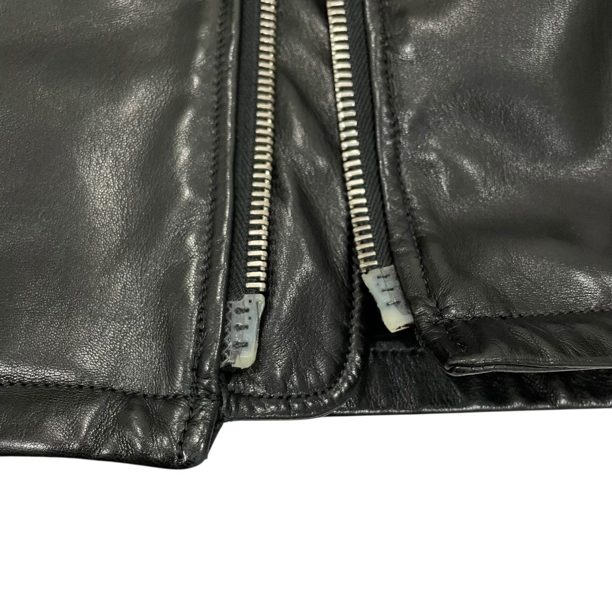 LOUIS VUITTON(ルイヴィトン) シングルライダースジャケット ブラック