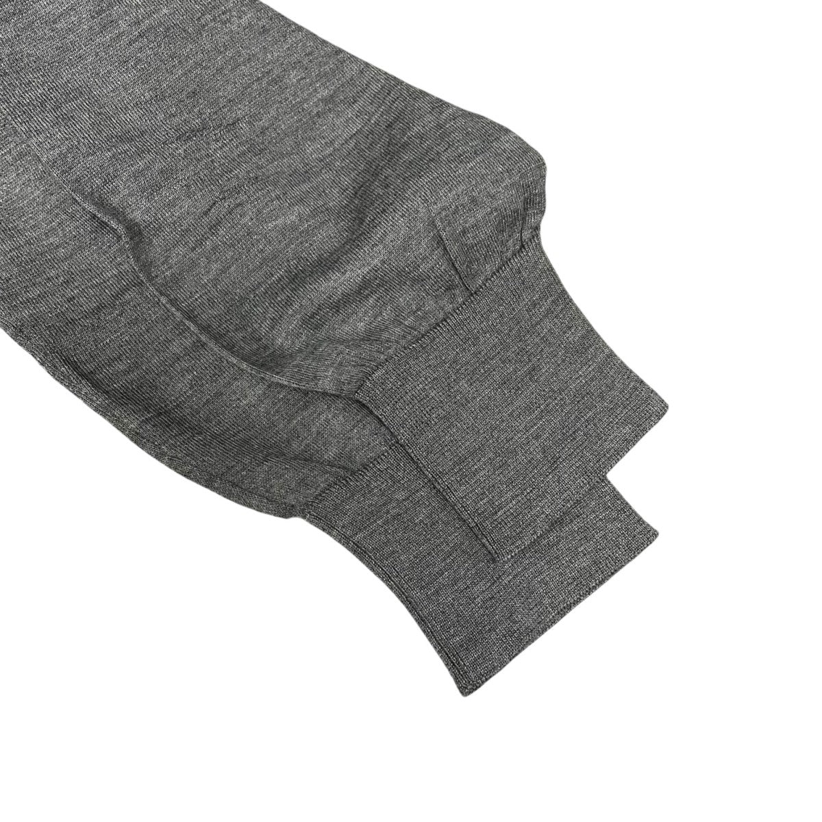 LOEWE(ロエベ) アナグラム刺繍アシンメトリーカーディガンH3109400CO