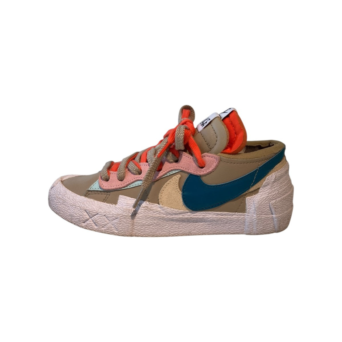 NIKE×sacai KAWS Blazer Low ReedローカットスニーカーDM7901 NIKE×sacai KAWS Blazer Low ReedローカットスニーカーDM7901