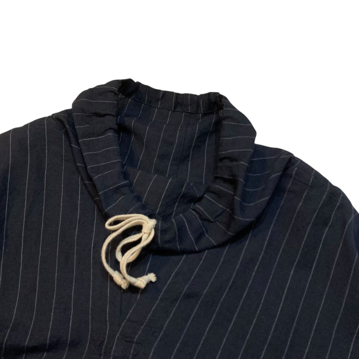 FINE STRIPED CLOTH STAND NECK PULLOVERストライププルオーバーシャツ