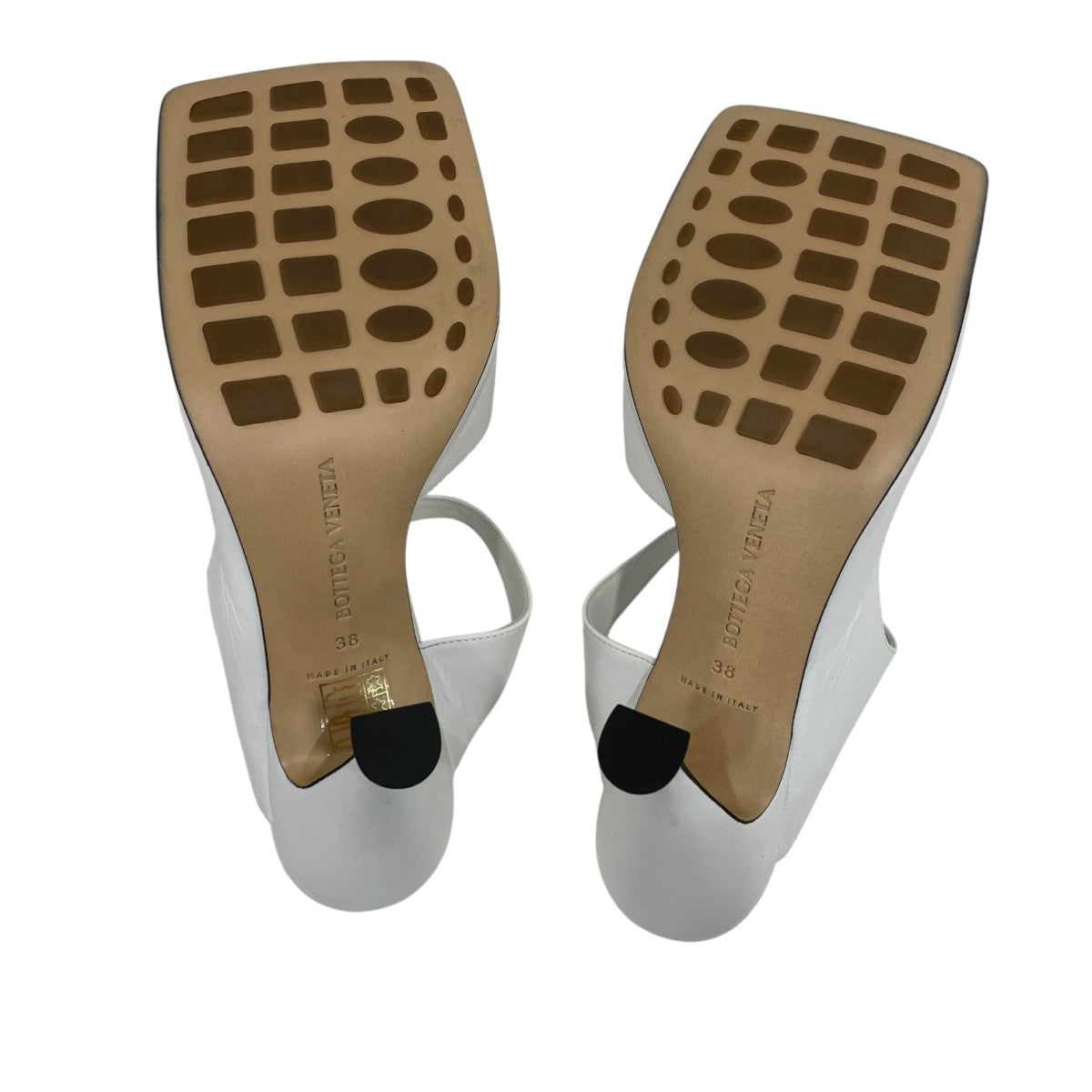 BOTTEGA VENETA(ボッテガヴェネタ) スクエアサンダル210655 210655