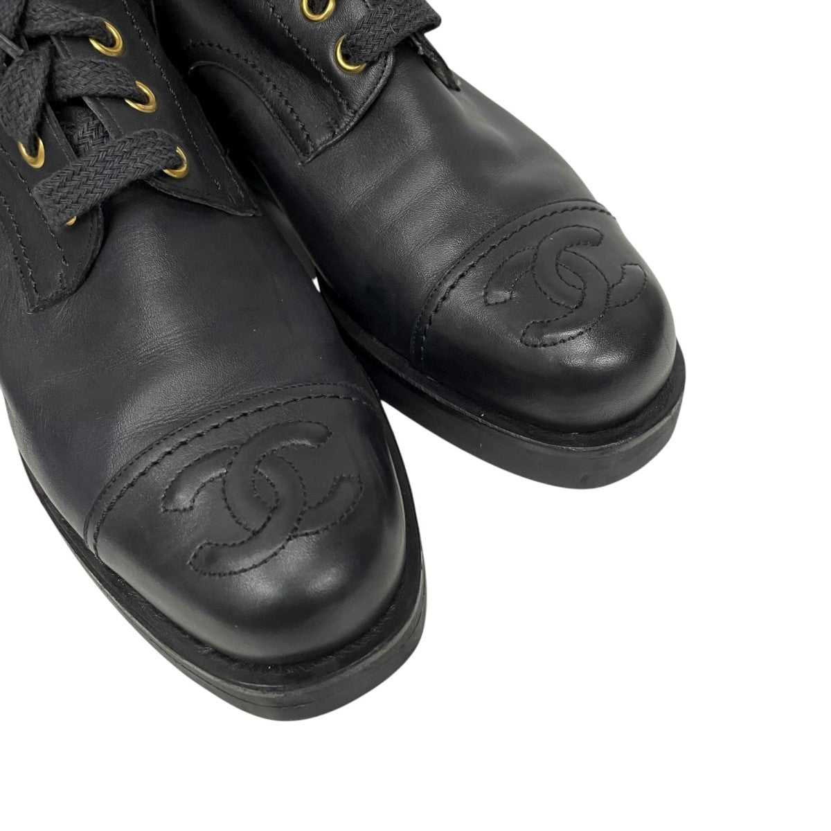 【未使用級】CHANELシャネル　レースアップブーツ　ブラック CHANEL（ブーツ）のフリマアイテム一覧