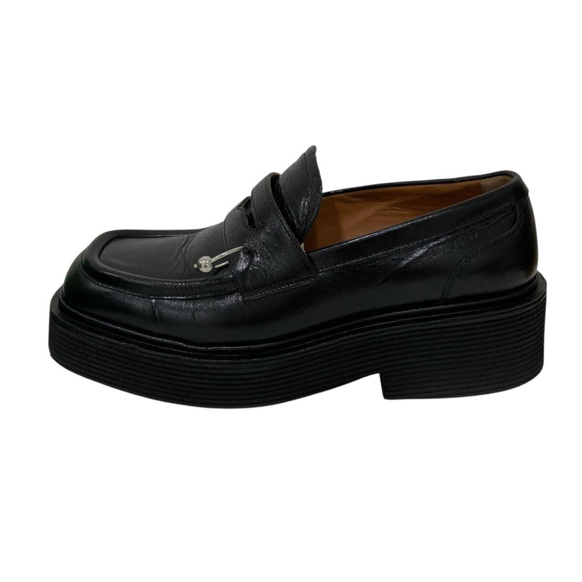 MARNI(マルニ) リングピアス スクエアトゥ コインローファー ブラック  