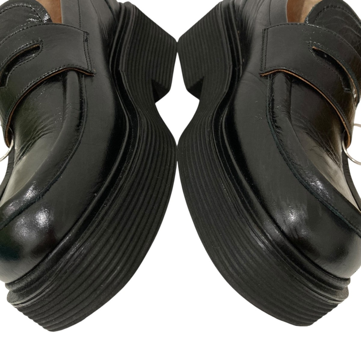 MARNI(マルニ) リングピアス スクエアトゥ コインローファー ブラック