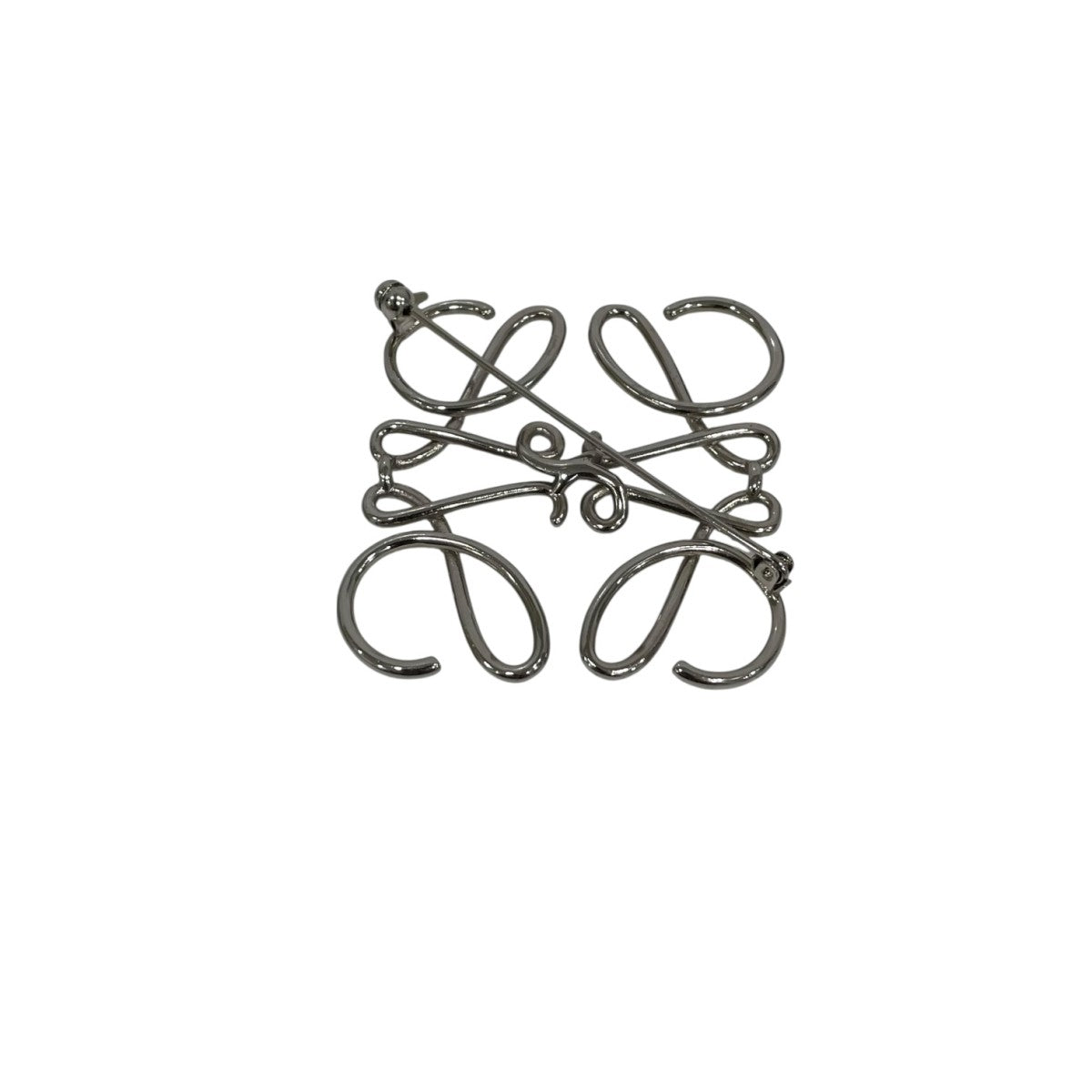 LOEWE(ロエベ) アナグラム ブローチ シルバー｜【公式】カインドオル