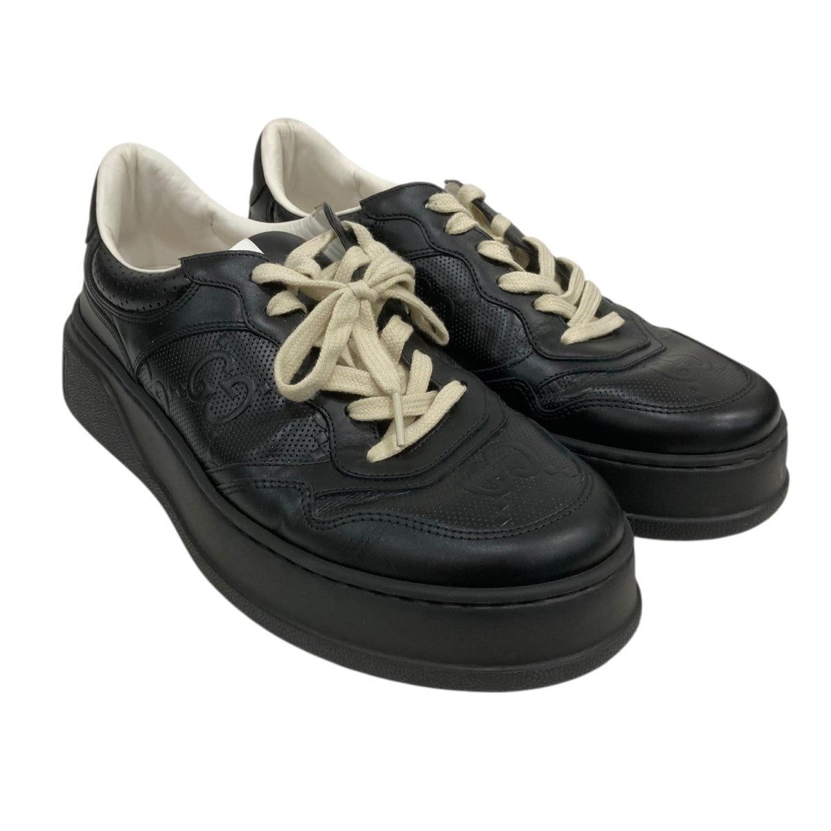 GUCCI GGエンボスローカットスニーカー669582 古着・中古-1枚目のアイテム画像