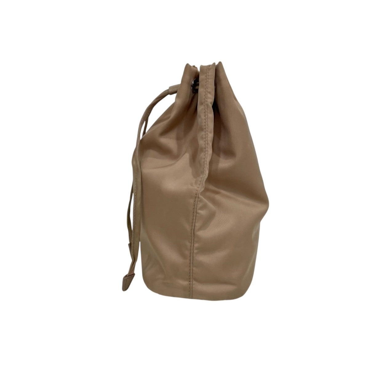 PRADA(プラダ) RE-NYLON 巾着ポーチ ベージュ｜【公式】カインドオル