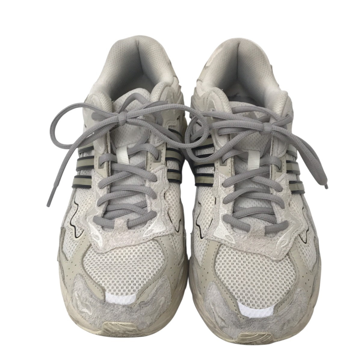 Bad Bunnyスニーカー