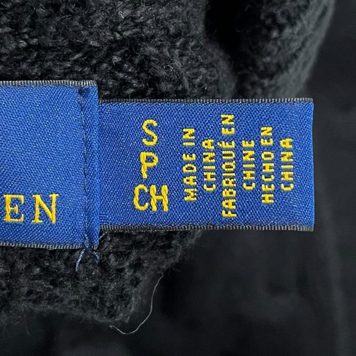 ケーブル編みジップアップコットンニットカーディガン